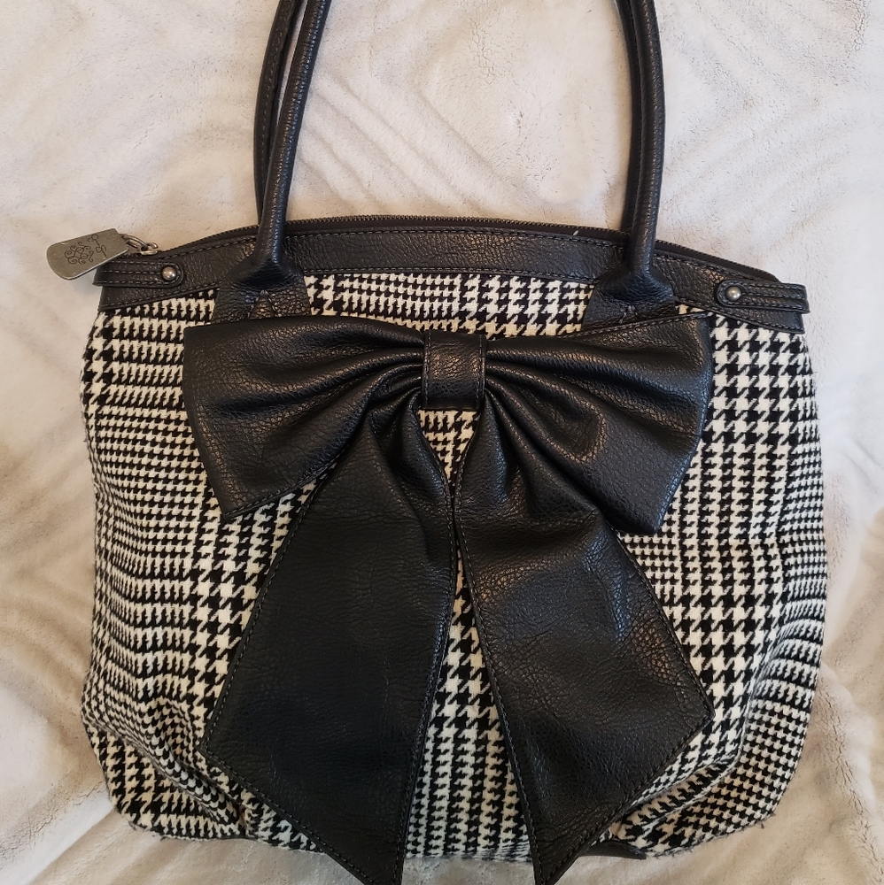 Jessica Simpson Bow Chic tote